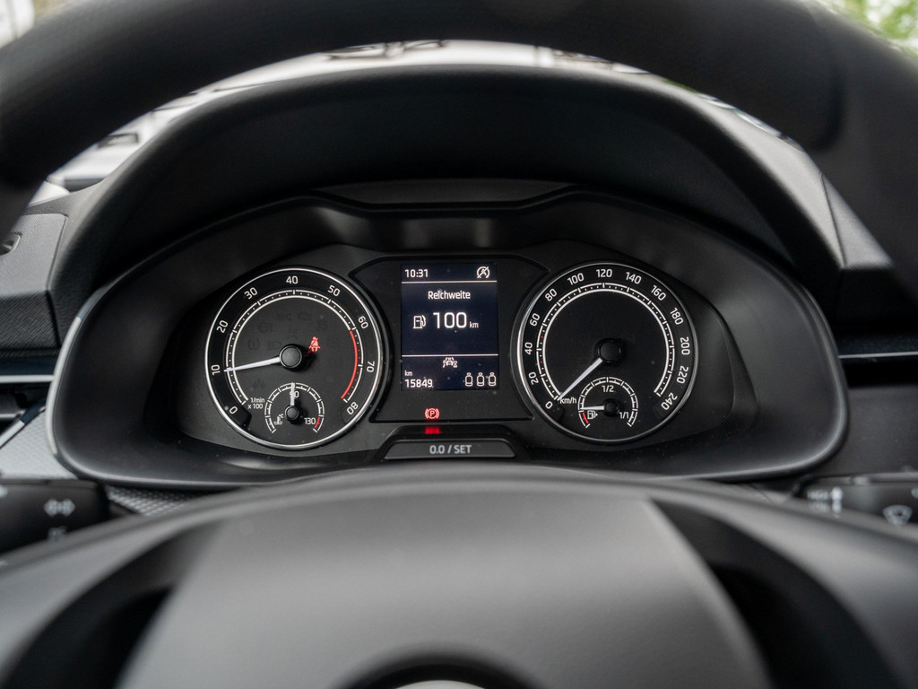 Bild 21 - KAMIQ ACTIVE 1.0 TSI PDC SHZ SpurH