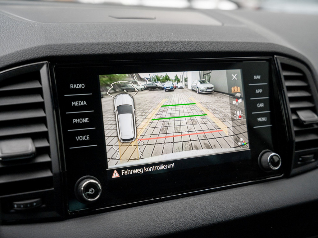 Bild 15 - KAROQ SPORTLINE 1.5 TSI DSG DCC AHK Kam. Sportp.