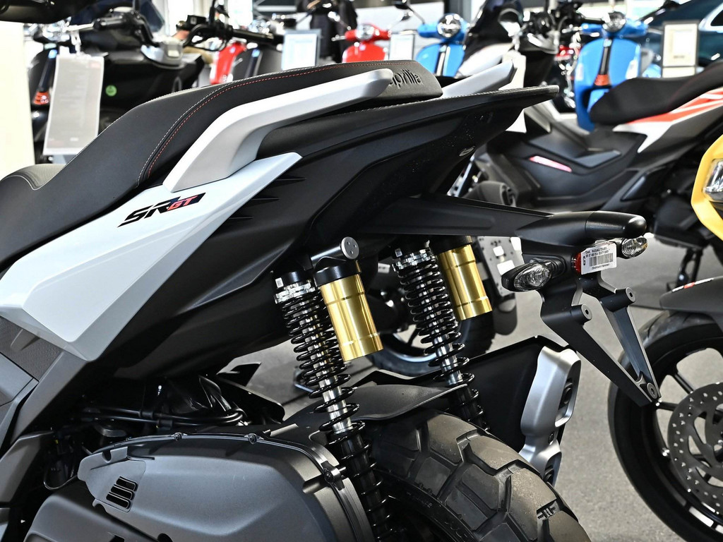 Bild 10 - SR GT 400 E5 +