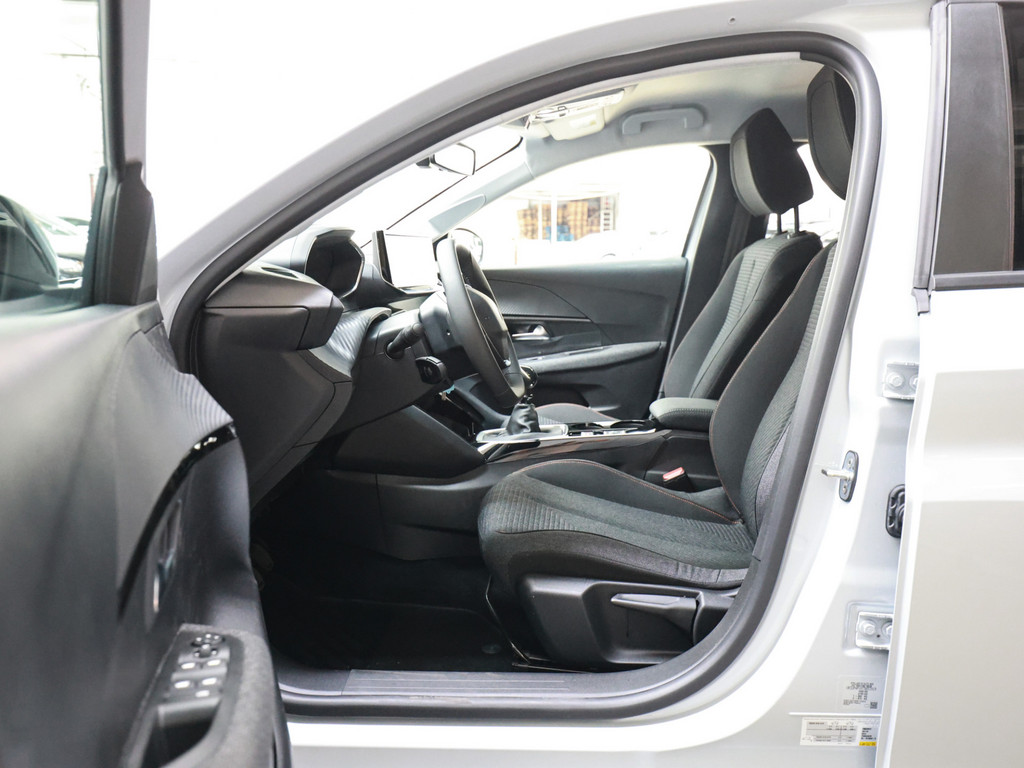 Bild 9 - 208 BUSINESS TURBO 100
