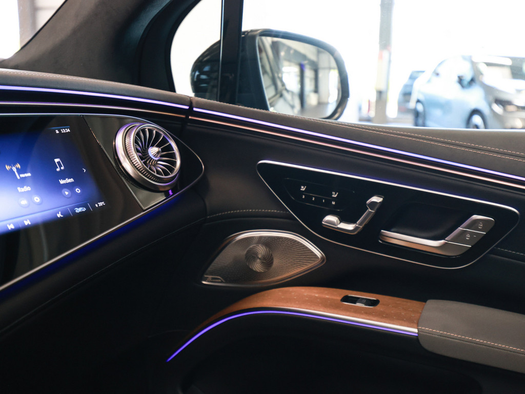 Bild 27 - EQS 580 4M SUV AMG Sport Premium + Hyperscreen