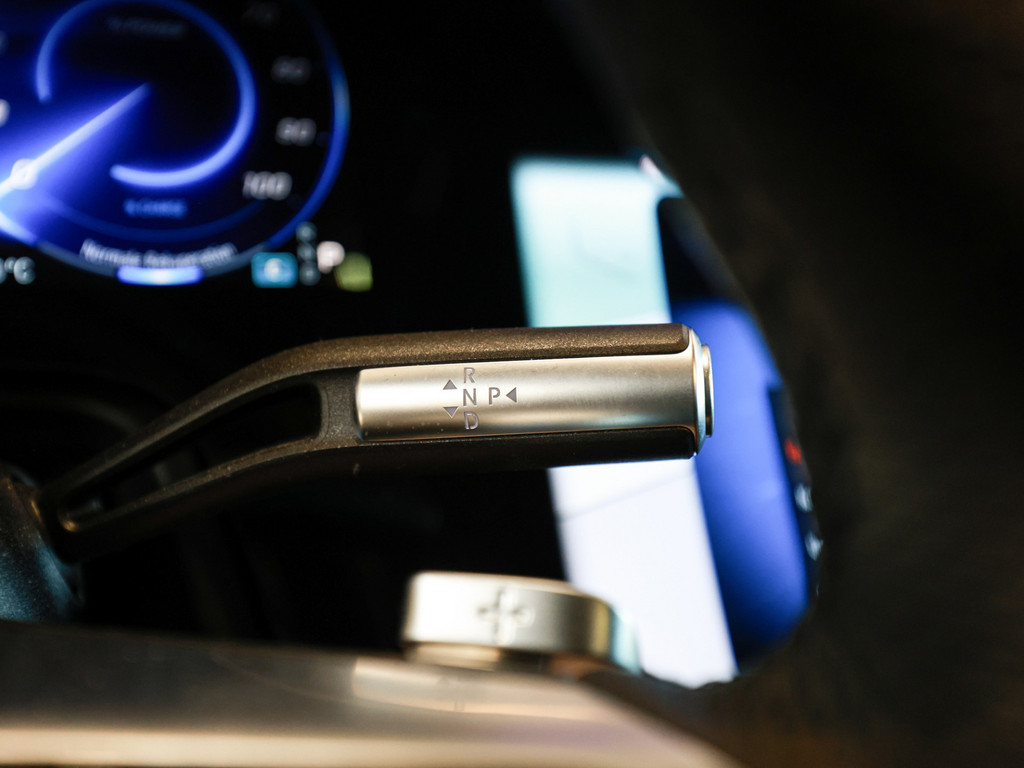 Bild 31 - EQS 580 4M SUV AMG Sport Premium + Hyperscreen