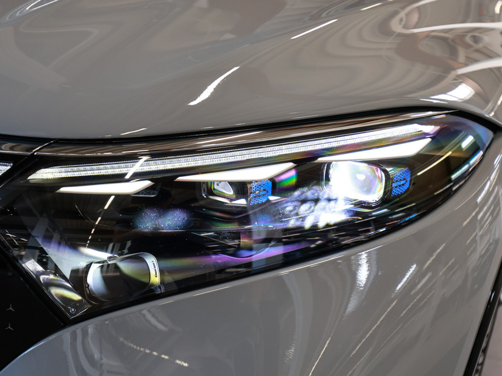 Bild 39 - EQS 580 4M SUV AMG Sport Premium + Hyperscreen