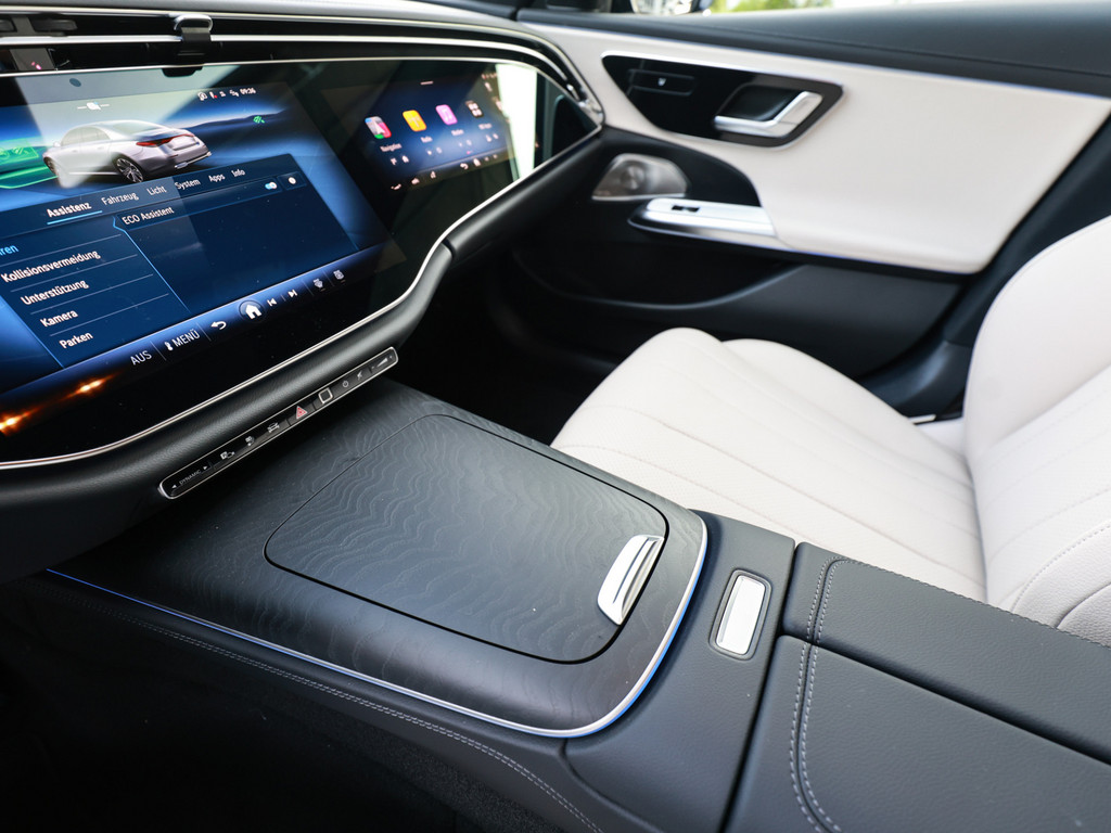 Bild 18 - E 300 de 4M AMG Limo mit EQ Hybrid Technologie