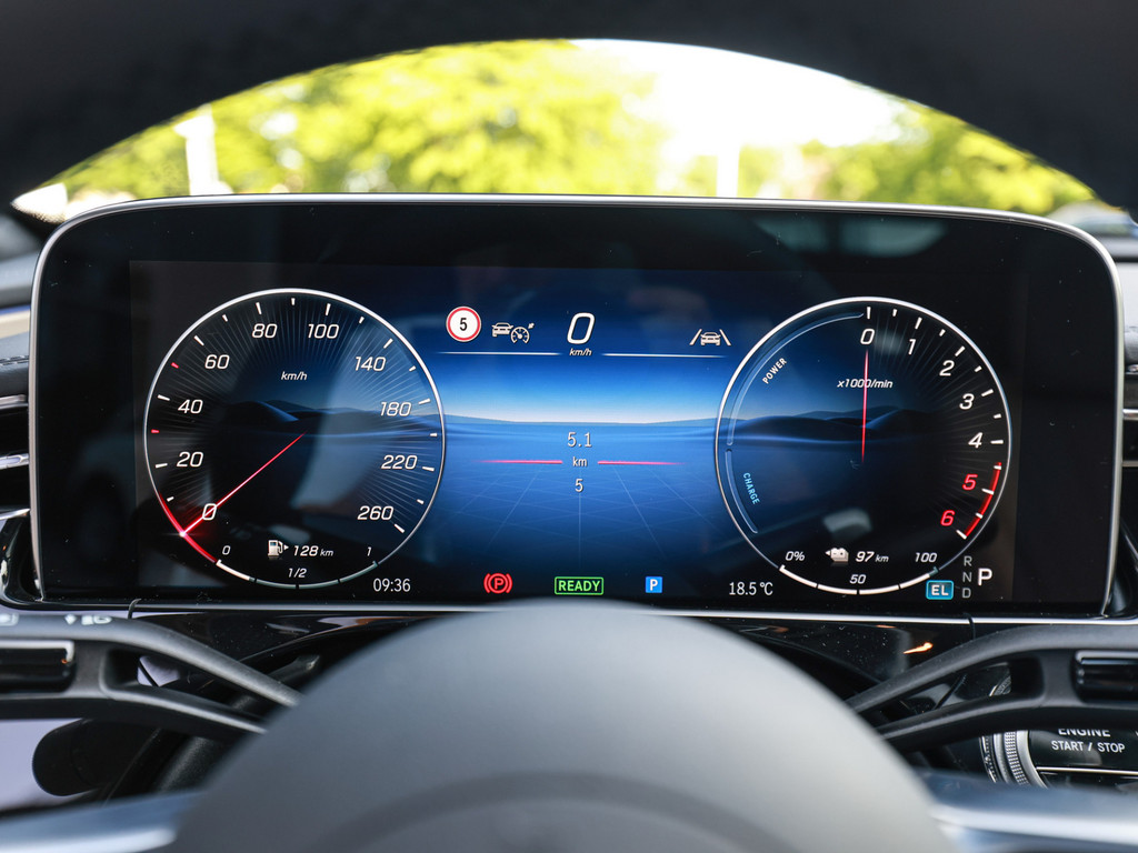 Bild 20 - E 300 de 4M AMG Limo mit EQ Hybrid Technologie