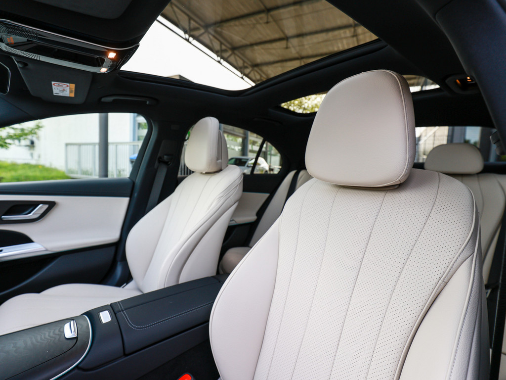 Bild 32 - E 300 de 4M AMG Limo mit EQ Hybrid Technologie