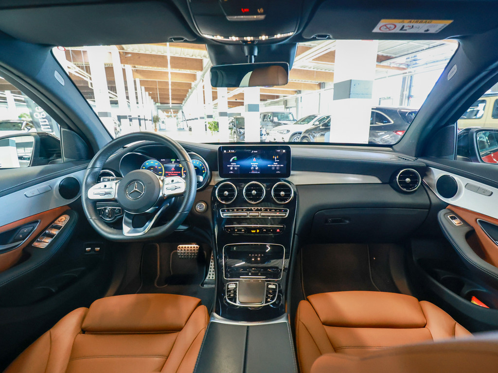 Bild 9 - GLC 300 e 4M Coupé AMG Sport