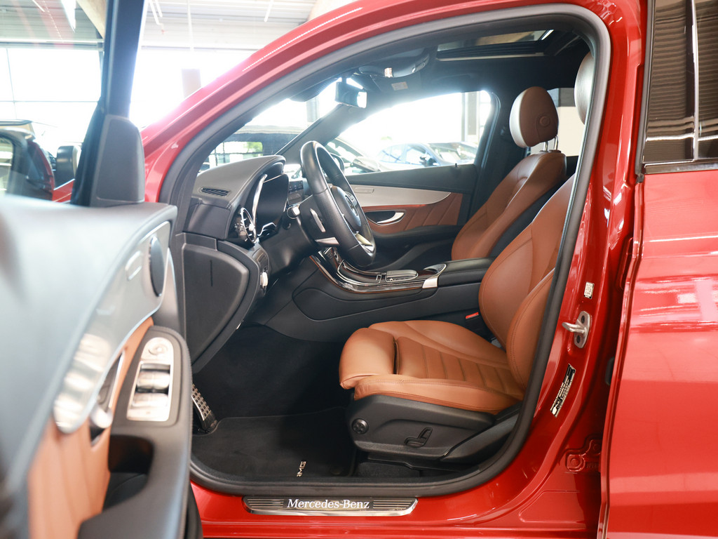Bild 11 - GLC 300 e 4M Coupé AMG Sport