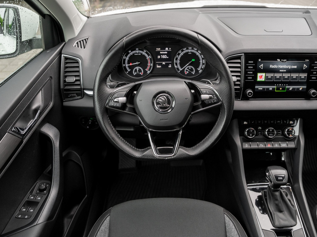 Bild 13 - KAROQ DRIVE 1.5 TSI DSG DynLicht KeyLess KlimaA