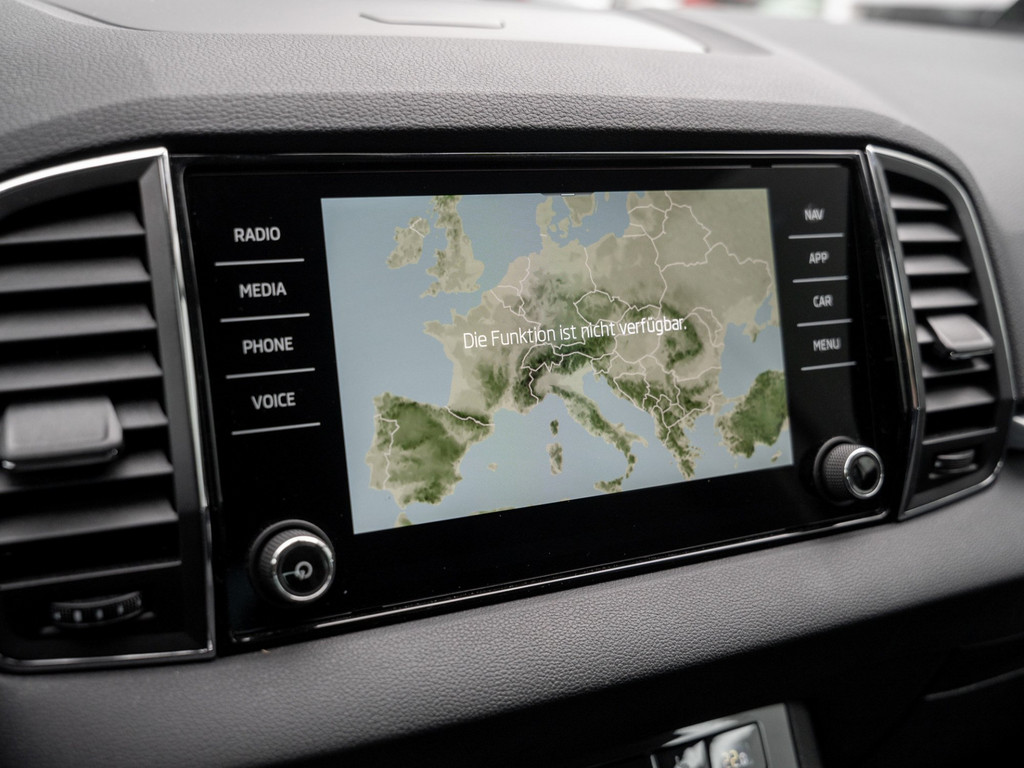 Bild 16 - KAROQ DRIVE 1.5 TSI DSG DynLicht KeyLess KlimaA