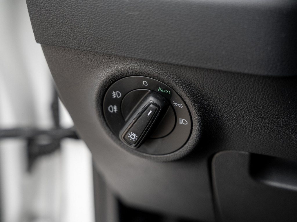 Bild 27 - KAROQ DRIVE 1.5 TSI DSG DynLicht KeyLess KlimaA