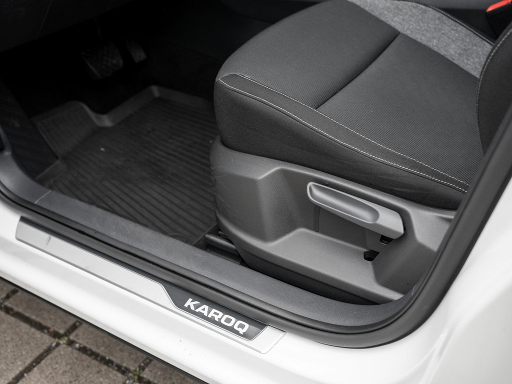 Bild 29 - KAROQ DRIVE 1.5 TSI DSG DynLicht KeyLess KlimaA