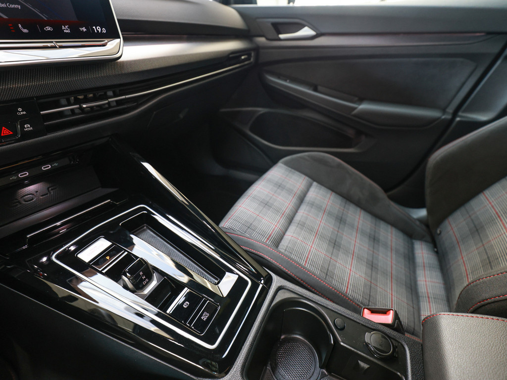 Bild 19 - Golf VIII GTI 2,0 l TSI DSG