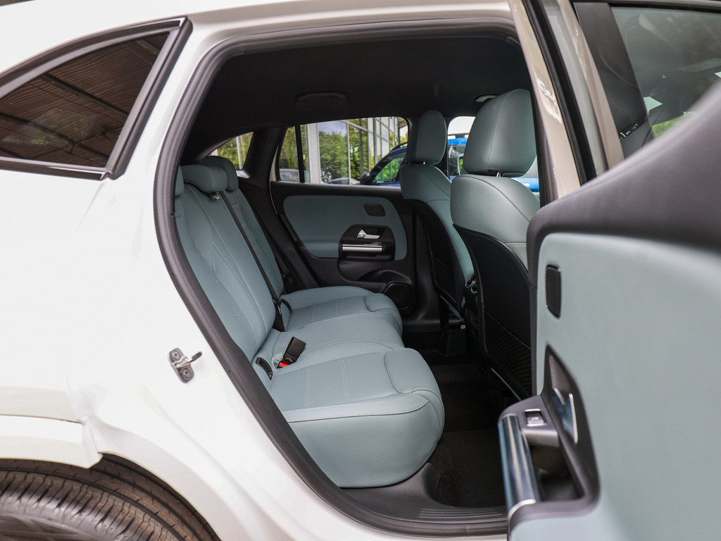 Bild 5 - GLA 200 AMG Premium