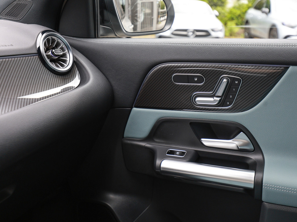 Bild 17 - GLA 200 AMG Premium