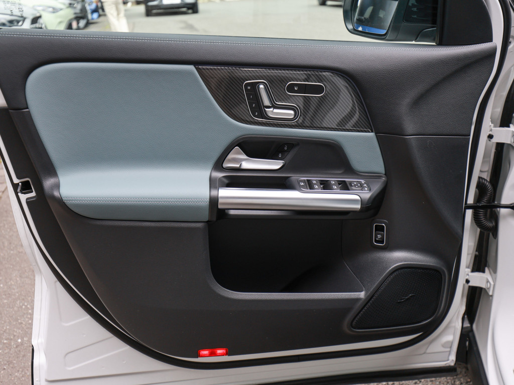Bild 28 - GLA 200 AMG Premium