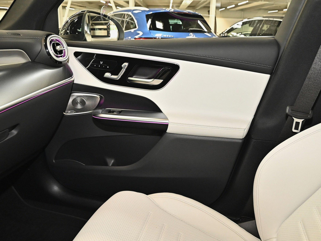 Bild 16 - GLC 300 4MATIC AMG Premium