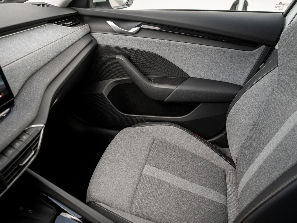 Bild 23 - OCTAVIA C. SELECTION 1.5 TSI e-TEC DSG Kam. Navi