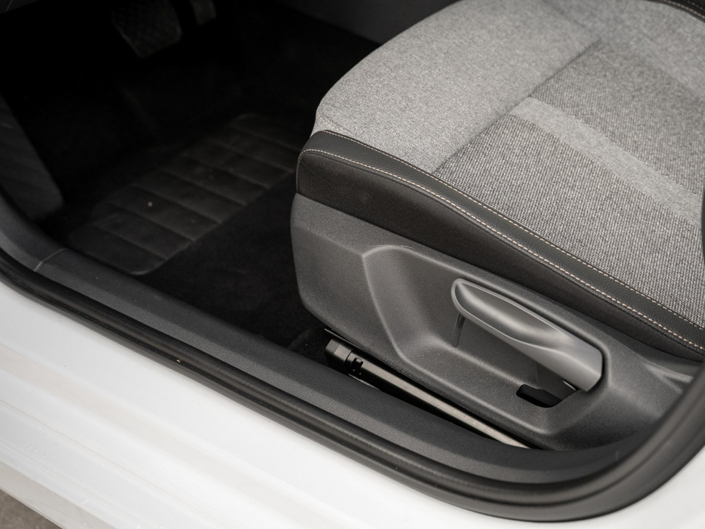 Bild 28 - OCTAVIA C. SELECTION 1.5 TSI e-TEC DSG Kam. Navi
