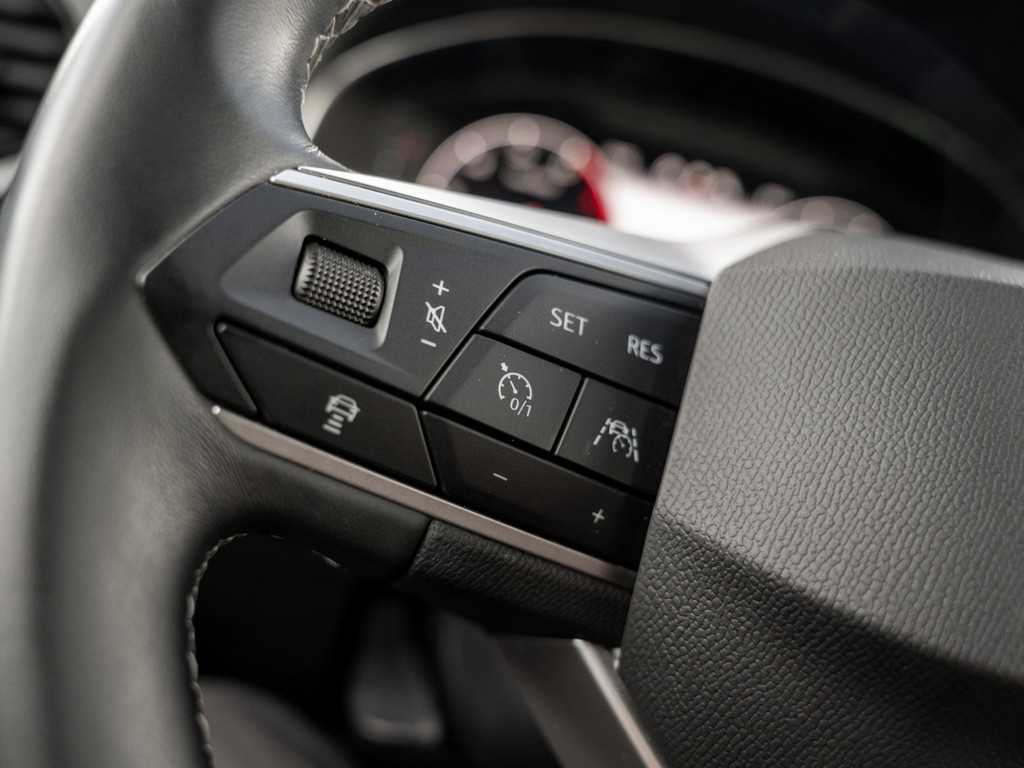 Bild 21 - ARONA XPERIENCE 1.0 TSI DSG Kam. Navi Virtual LM