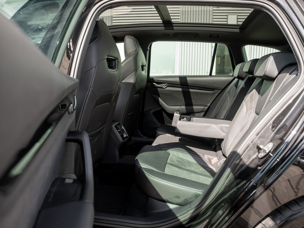 Bild 10 - OCTAVIA C. RS 2.0 TDI DSG AHK Kam. Navi Pano HUD