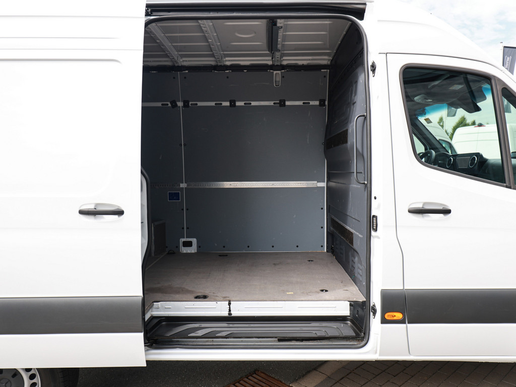 Bild 5 - Sprinter 319 CDI 4x4 Kasten PRO L2H2 2,8t