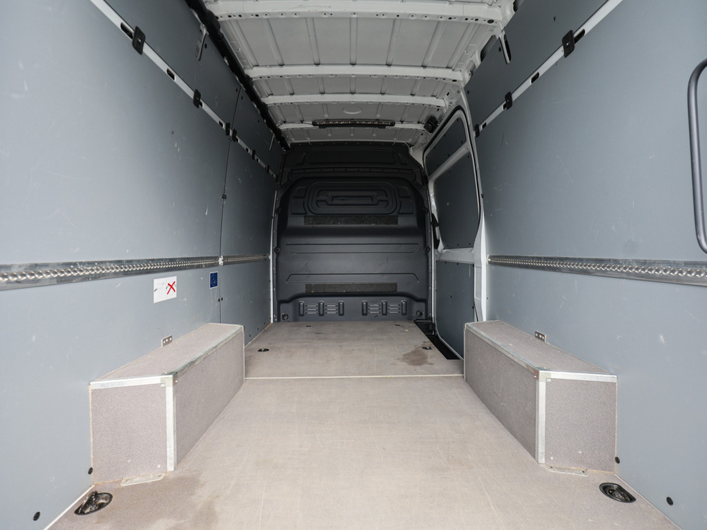 Bild 29 - Sprinter 319 CDI 4x4 Kasten PRO L2H2 2,8t