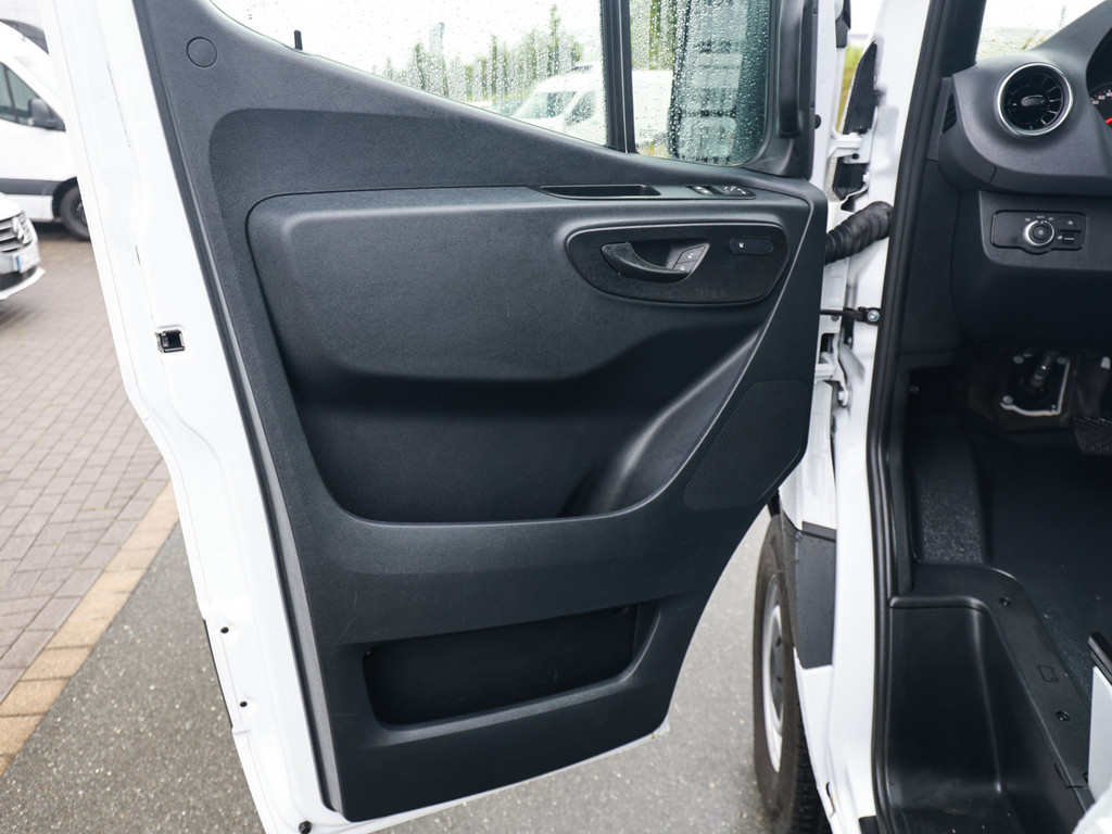 Bild 20 - Sprinter 319 CDI 4x4 Kasten PRO L2H2 AHK 2,8t