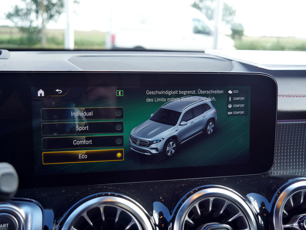 Bild 24 - EQB 350 4Matic