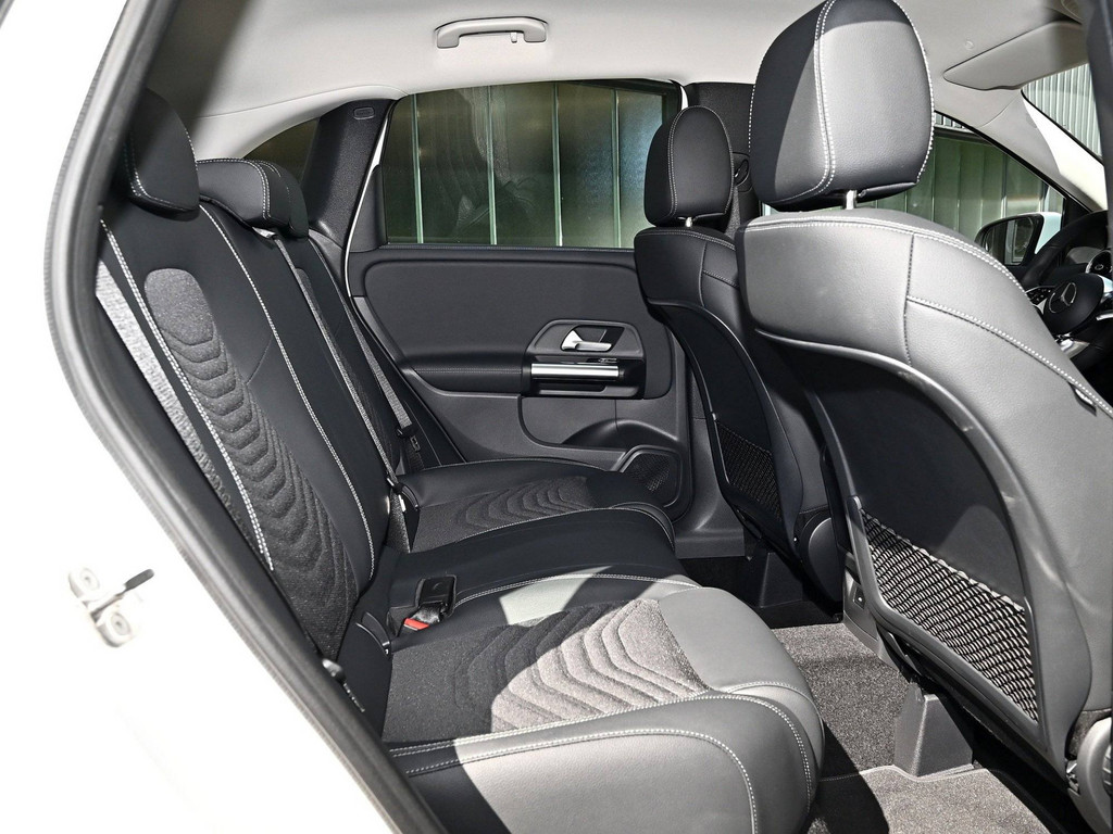 Bild 5 - B 200 Progressive Advanced