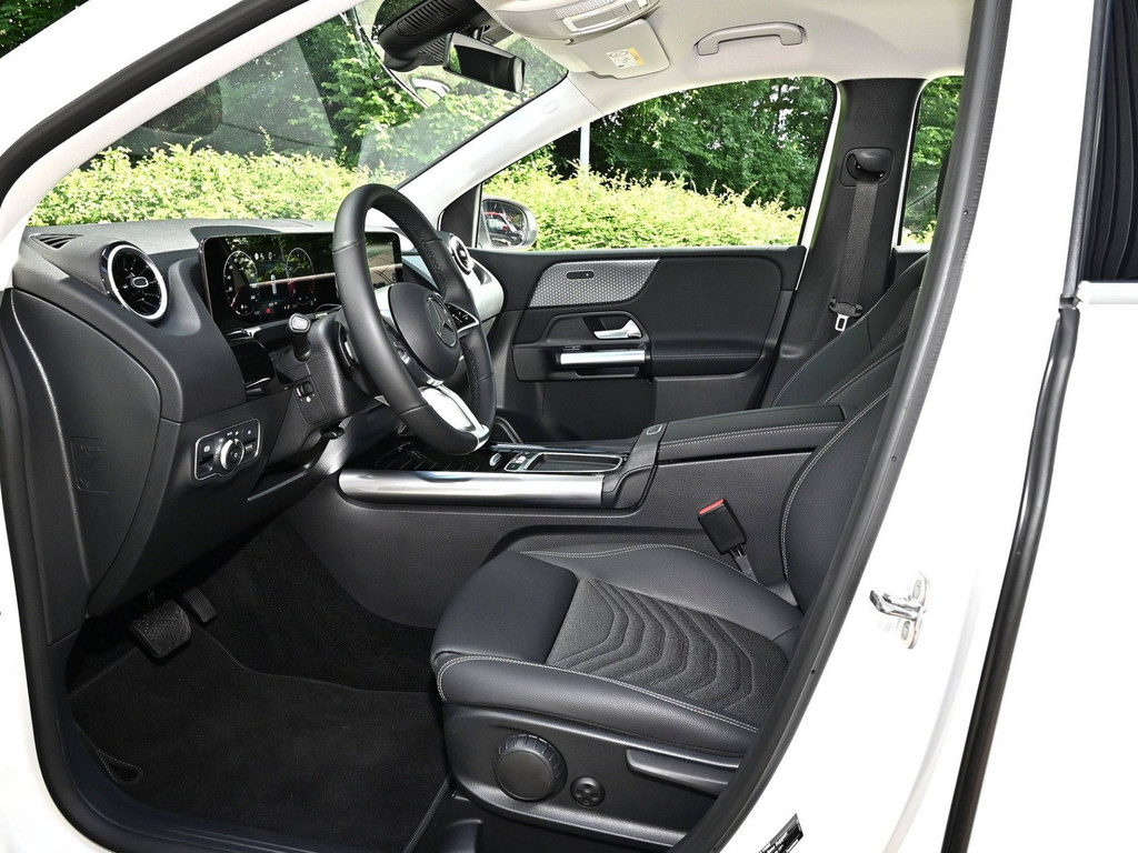 Bild 10 - B 200 Progressive Advanced