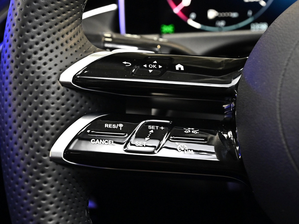 Bild 18 - E 450 4M AMG Sport Premium + 