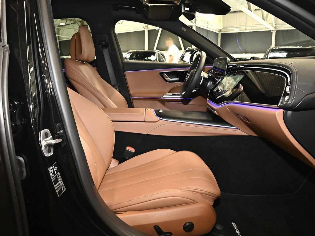 Bild 4 - E 200 4M AMG Sport Advanced Superscreen