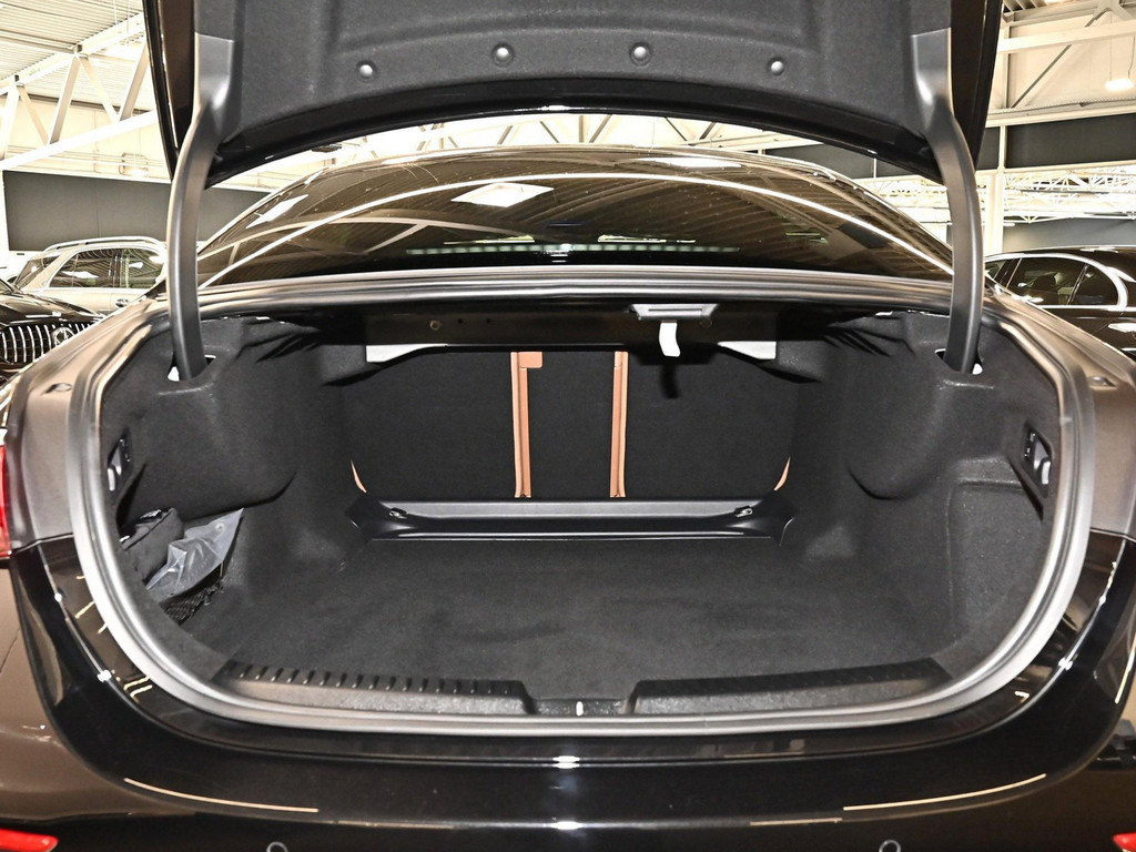 Bild 29 - E 200 4M AMG Sport Advanced Superscreen