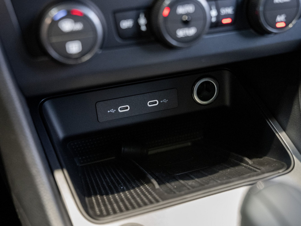 Bild 21 - Ateca 1.5 TSI AHK Kam. Navi Sportp. Virtual 360
