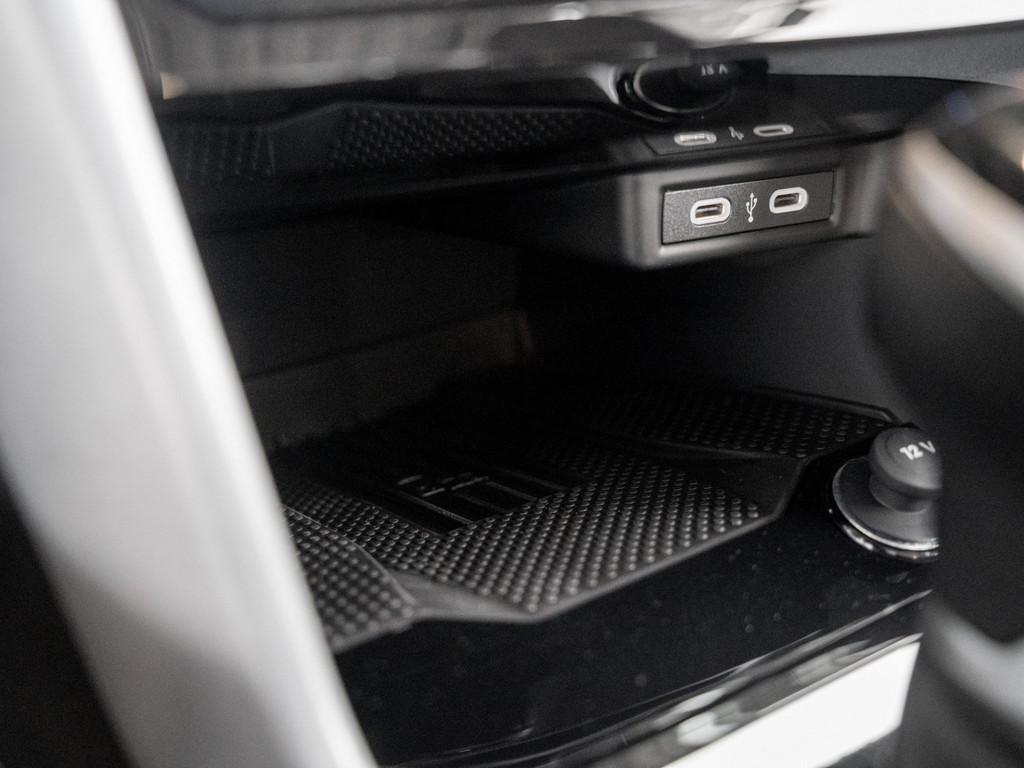 Bild 19 - T-Roc Cabriolet ENERGY 1.5 l TSI DSG AHK ACC