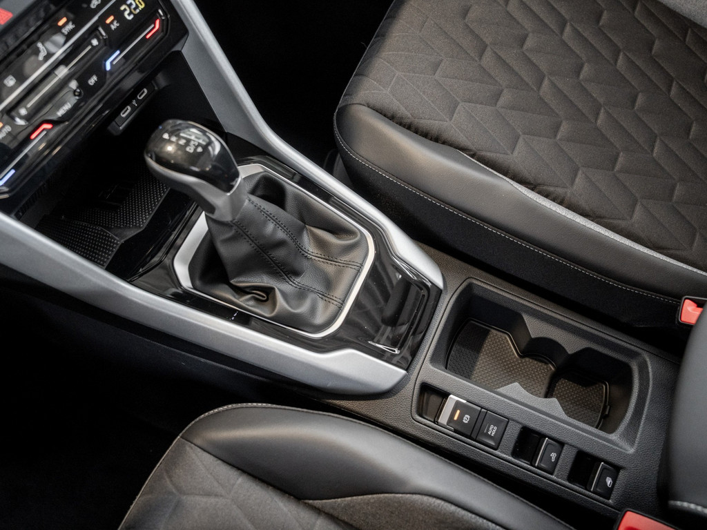 Bild 20 - T-Roc Cabriolet ENERGY 1.5 l TSI DSG AHK ACC