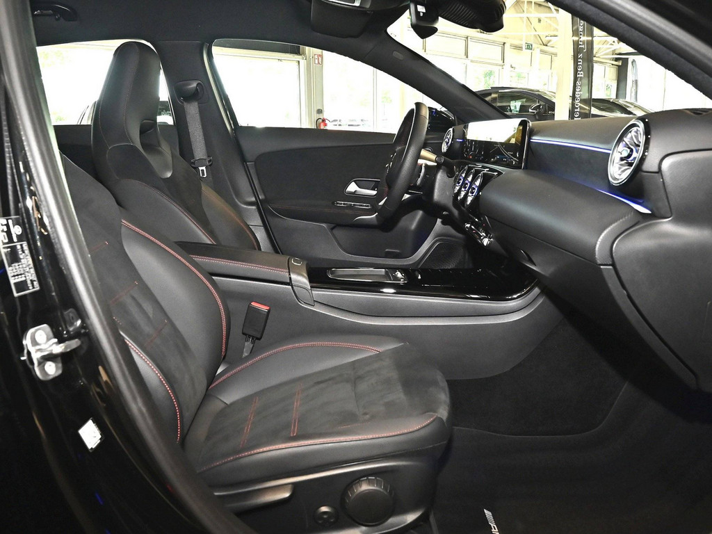 Bild 4 - A 180 AMG Sport Advanced +