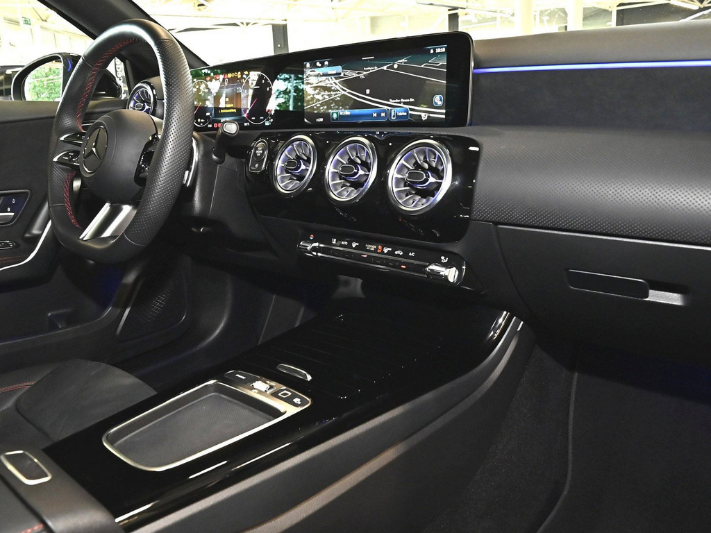 Bild 10 - A 180 AMG Sport Advanced +