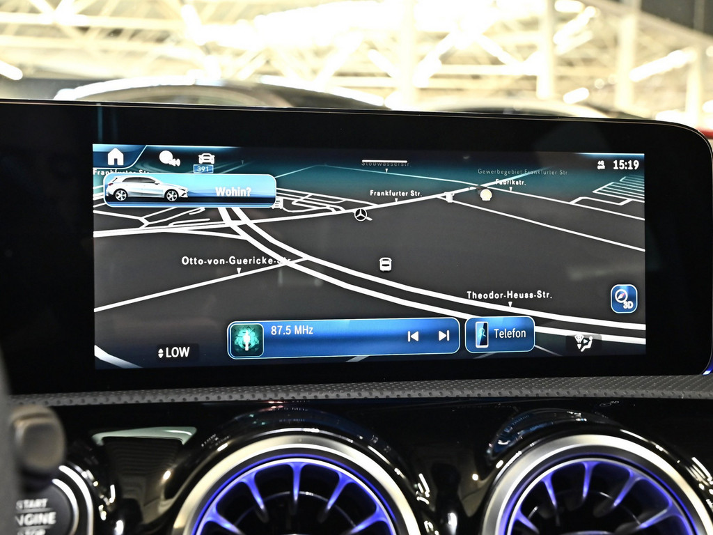 Bild 12 - A 180 AMG Sport Advanced +