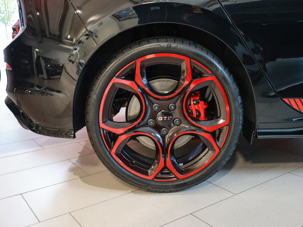 Bild 6 - Golf VIII GTI EDITION 50 2.0 TSI DSG 325 PS