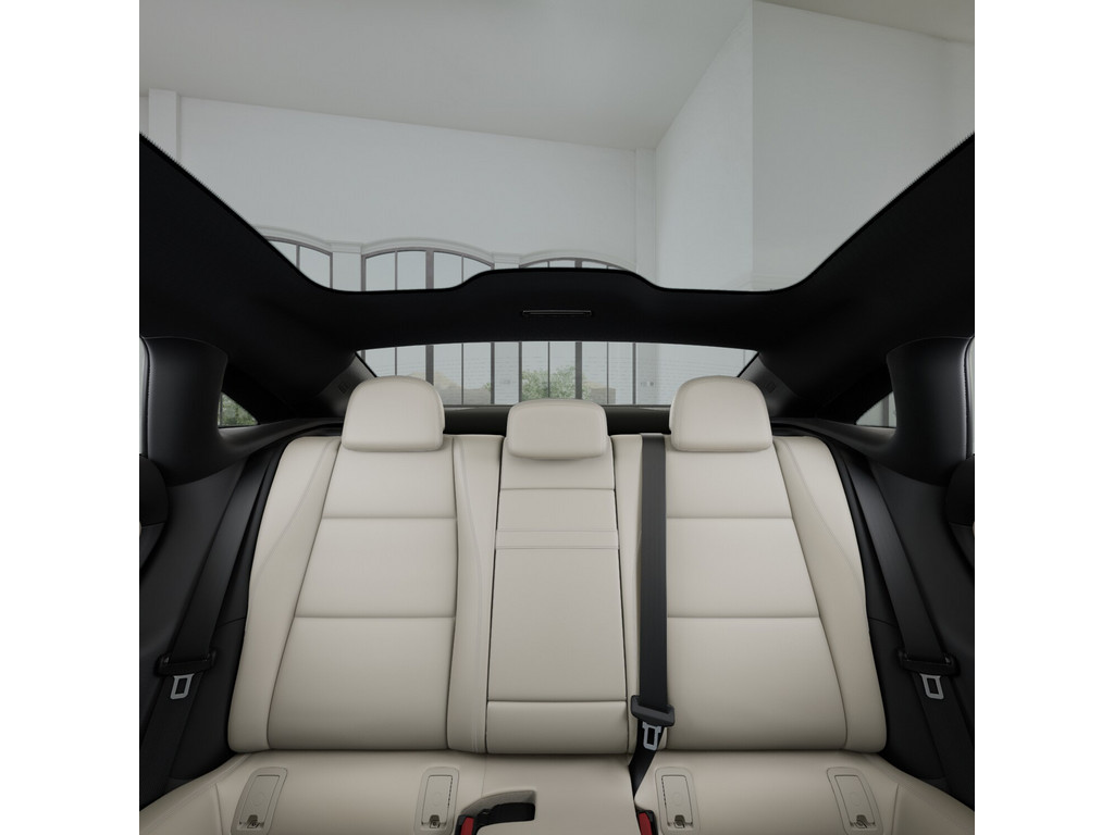 Bild 17 - CLA 350 4M Progressive Premium + 