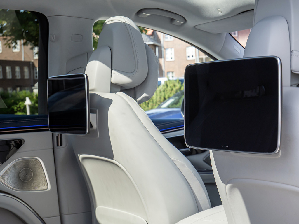 Bild 9 - EQS 580 4M SUV AMG Sport Premium + Hyperscreen