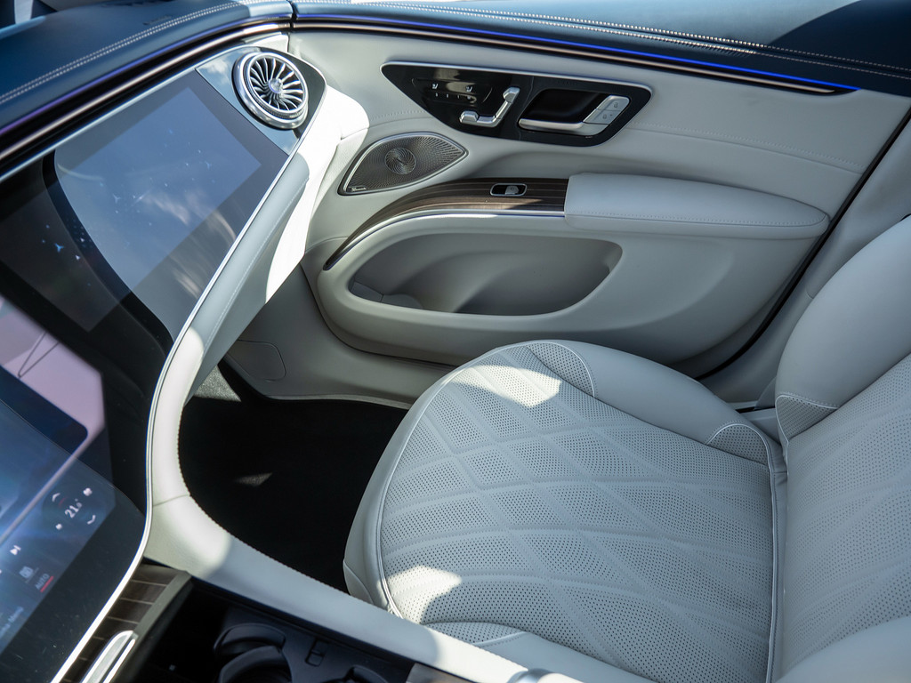 Bild 18 - EQS 580 4M SUV AMG Sport Premium + Hyperscreen