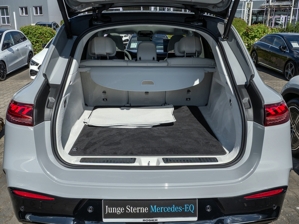 Bild 28 - EQS 580 4M SUV AMG Sport Premium + Hyperscreen