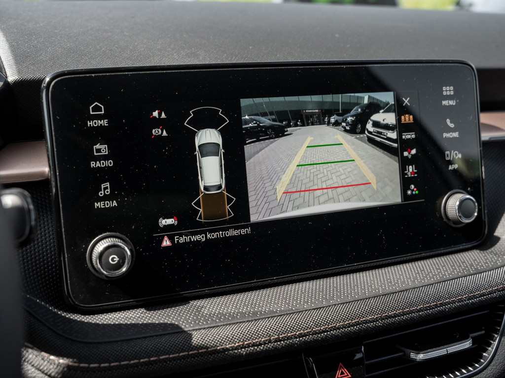 Bild 13 - FABIA TOUR 1.0 TSI Kam. Navi ACC DynLicht LED LM