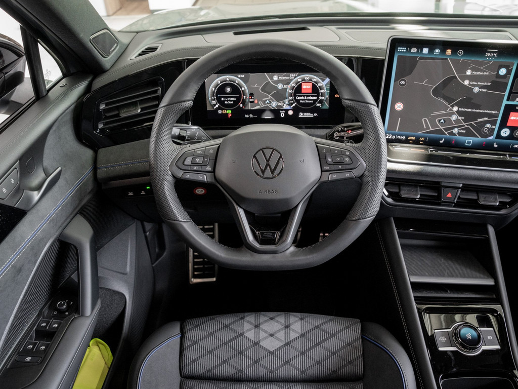 Bild 12 - Tiguan R-Line Aktionspreis 2.0 l TSI 4M DCC AHK