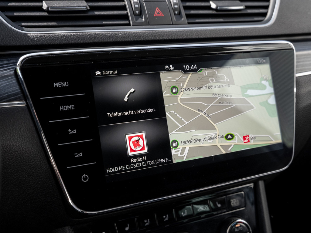 Bild 17 - SUPERB C. STYLE 2.0 TSI DSG AHK Kam. Virtual ACC