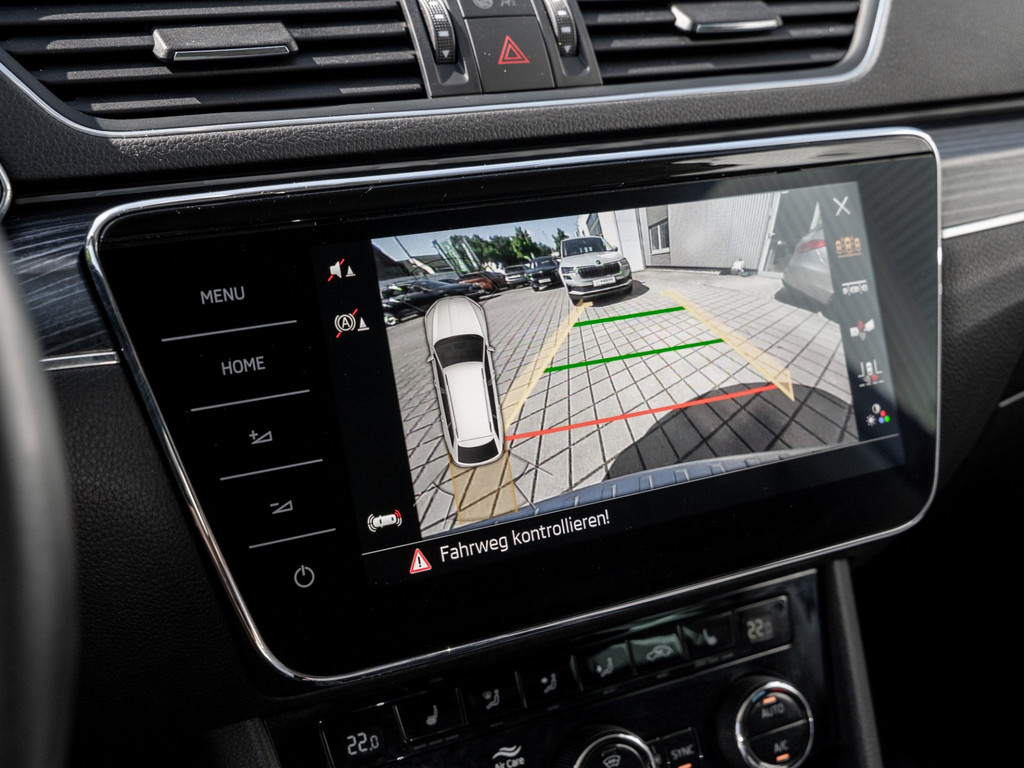 Bild 18 - SUPERB C. STYLE 2.0 TSI DSG AHK Kam. Virtual ACC