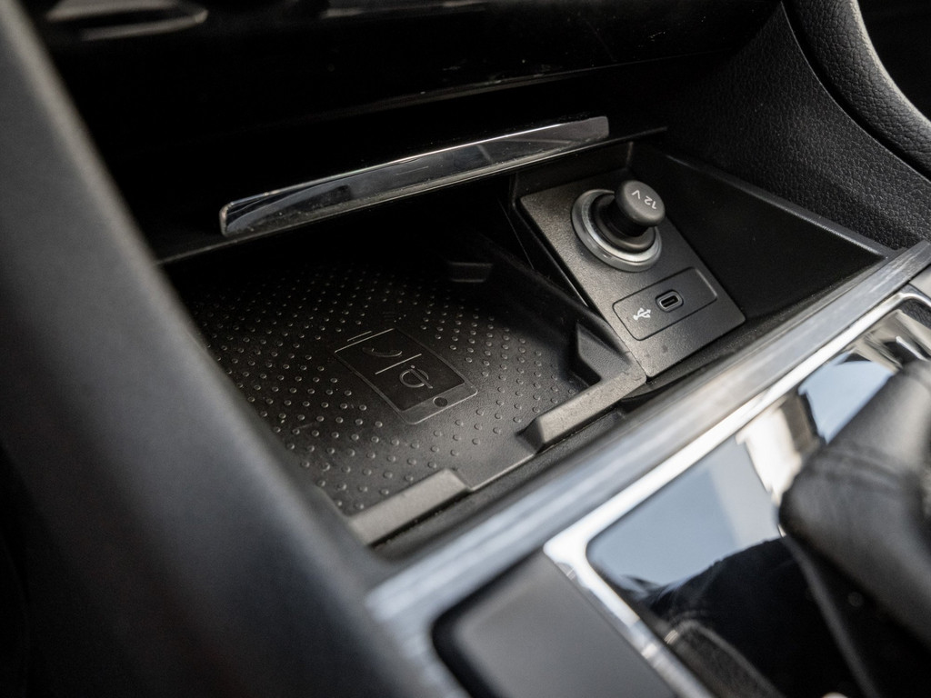 Bild 24 - SUPERB C. STYLE 2.0 TSI DSG AHK Kam. Virtual ACC